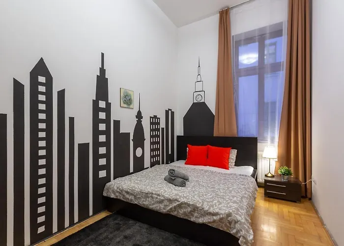 Dowtown In The Gozsdu Garden Lägenhet