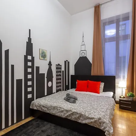 Dowtown In The Gozsdu Garden Апартаменты